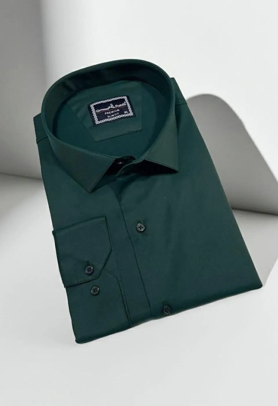 Büyük Beden Slim Fit Uzun Kol Düz Renk Saten Erkek Gömlek 4GMK313039020 Büyük Beden Slim Fit Uzun Kol Düz Renk Saten Erkek Gömlek 4GMK313039020