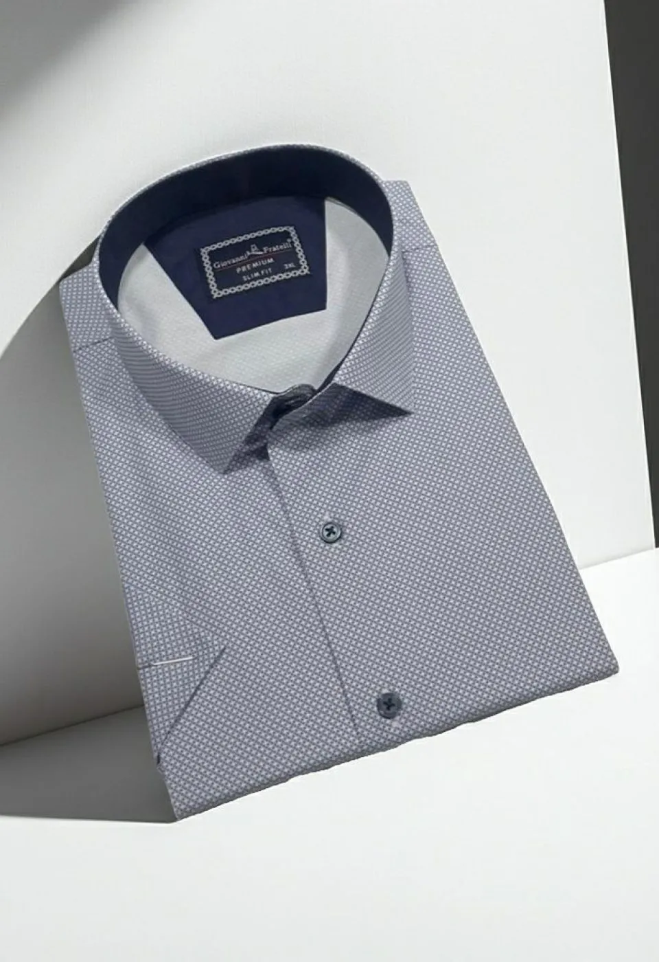 Büyük Beden Slim Fit Kısa Kol Desenli Erkek Gömlek 4GMK313064007 Büyük Beden Slim Fit Kısa Kol Desenli Erkek Gömlek 4GMK313064007