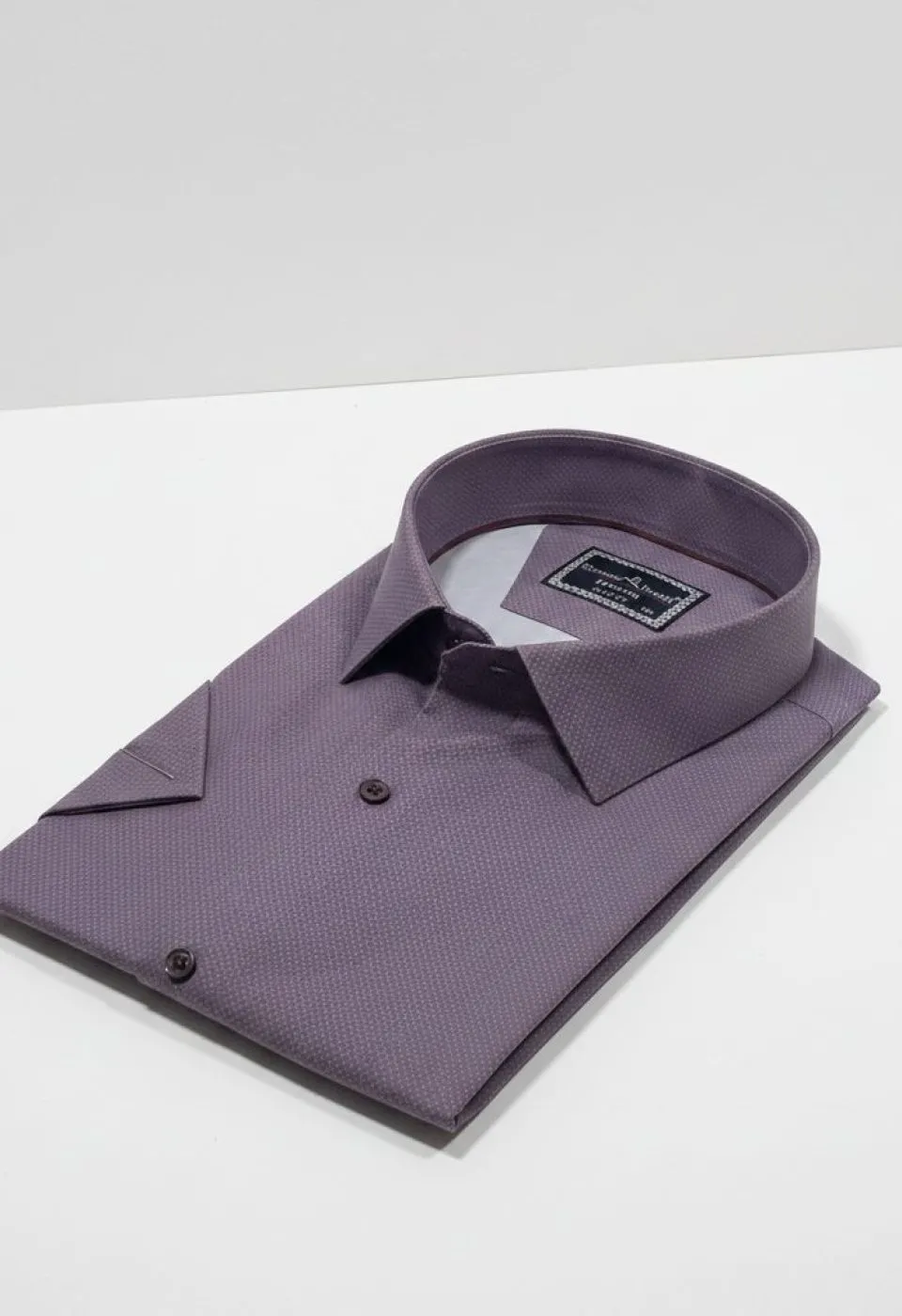 Büyük Beden Slim Fit Kısa Kol Desenli Saten Erkek Gömlek 4GMK313065006 Büyük Beden Slim Fit Kısa Kol Desenli Saten Erkek Gömlek 4GMK313065006