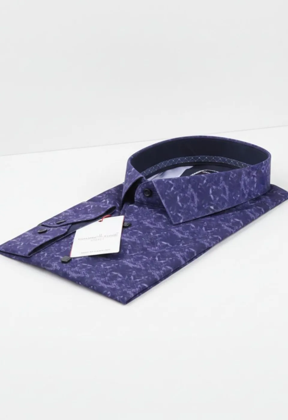 Büyük Beden Slim Fit Uzun Kol Desenli Dijital Baskılı Erkek Gömlek 4GMK316002002 Büyük Beden Slim Fit Uzun Kol Desenli Dijital Baskılı Erkek Gömlek 4GMK316002002