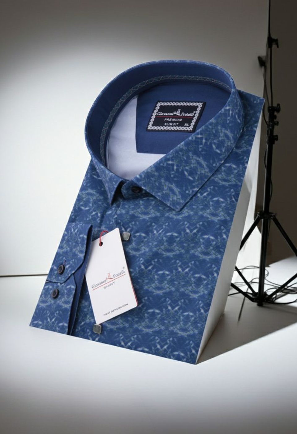 Büyük Beden Slim Fit Uzun Kol Desenli Dijital Baskılı Erkek Gömlek 4GMK316002005 Büyük Beden Slim Fit Uzun Kol Desenli Dijital Baskılı Erkek Gömlek 4GMK316002005