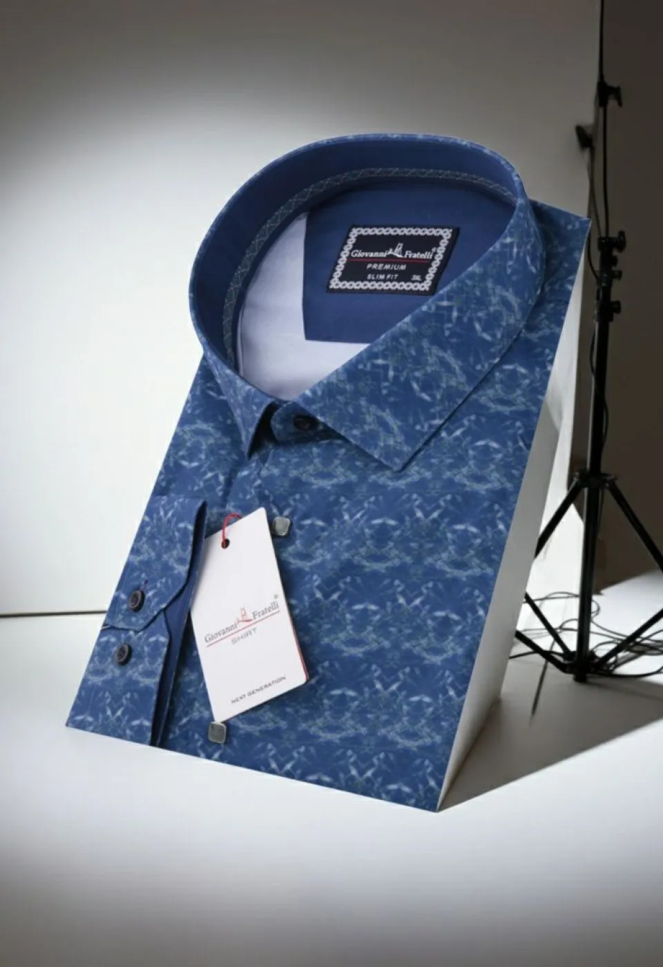 Büyük Beden Slim Fit Uzun Kol Desenli Dijital Baskılı Erkek Gömlek 4GMK316002005 Büyük Beden Slim Fit Uzun Kol Desenli Dijital Baskılı Erkek Gömlek 4GMK316002005