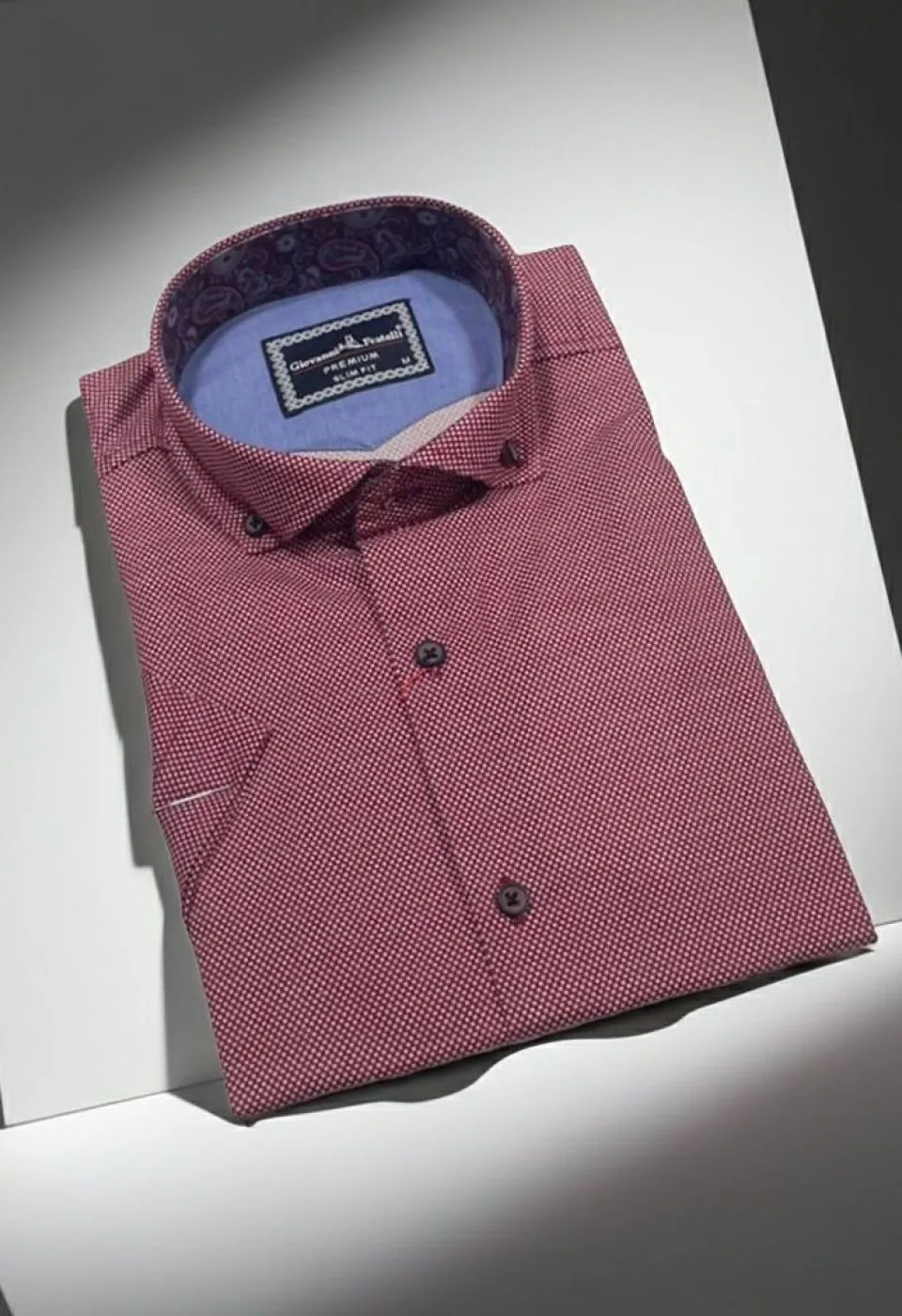 Slim Fit Kısa Kol Desenli Yaka Düğmeli Erkek Gömlek 3GMK317024001