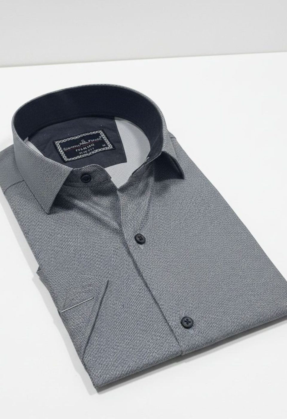 Slim Fit Kısa Kol Dijital Baskılı Desenli Erkek Gömlek 3GMK321011010