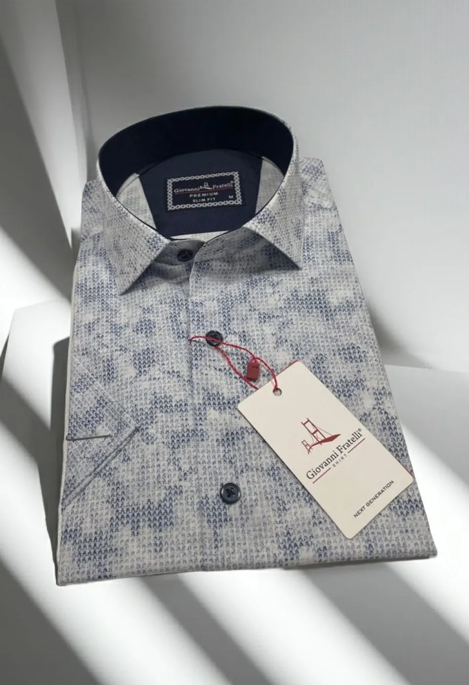 Slim Fit Kısa Kol Desenli Sıcak Baskı Erkek Gömlek 3GMK321150001
