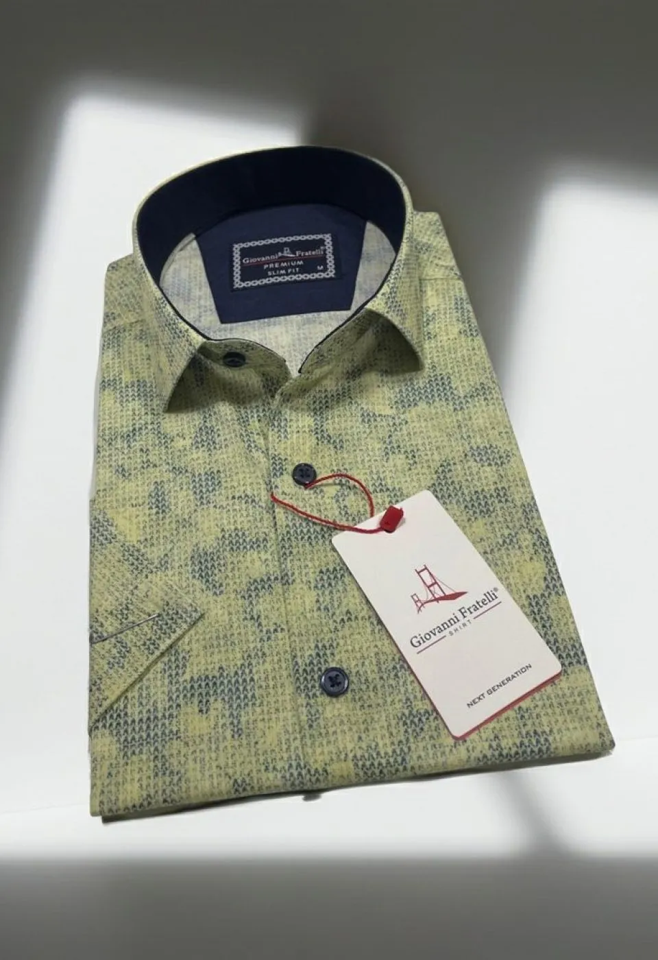 Slim Fit Kısa Kol Desenli Sıcak Baskı Erkek Gömlek 3GMK321150006